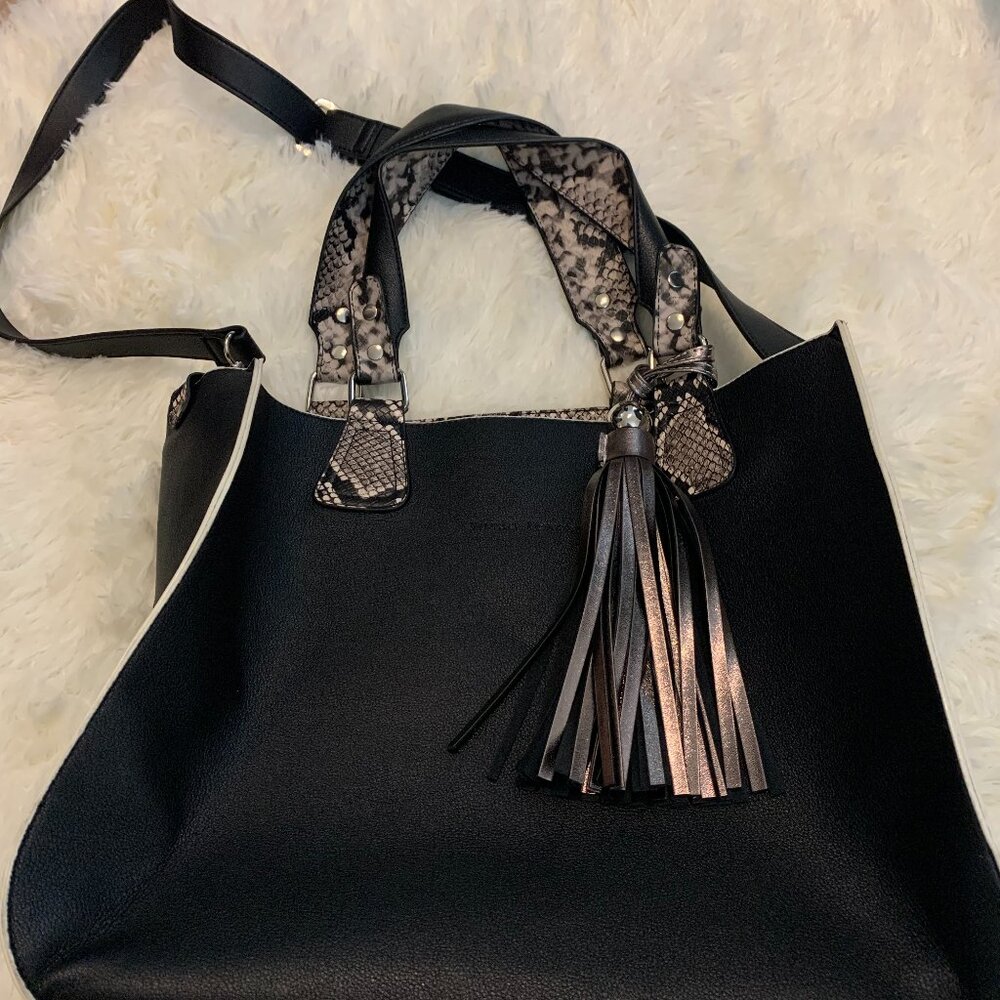 Nuria Morera Handbag